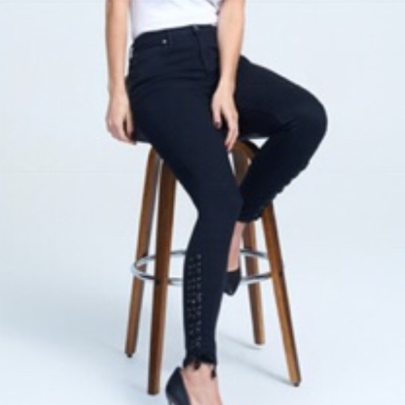 NWT Seven7 Jeans - Picture 2 of 6